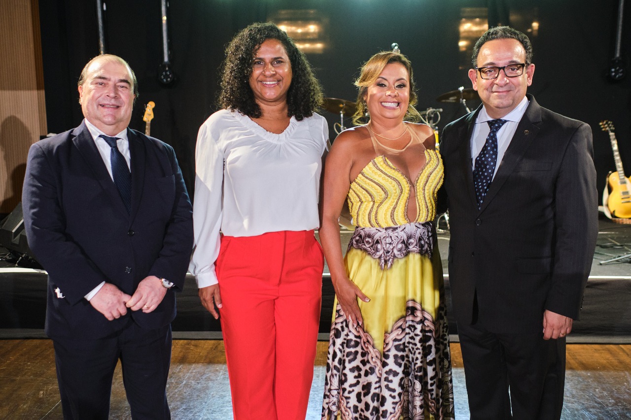 Posse dos novos conselheiros e da nova diretoria do CRCES