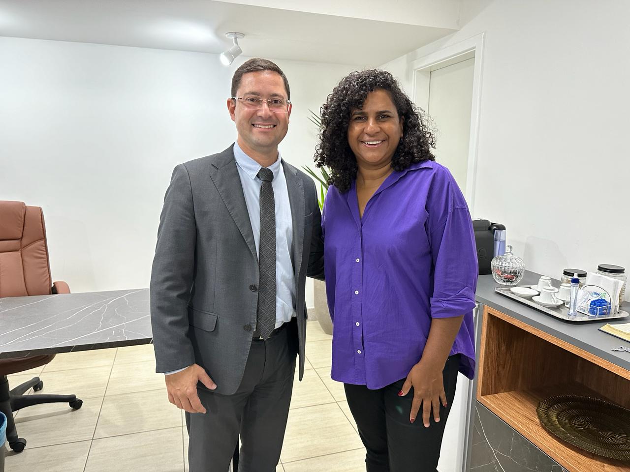 CRCES e Secretaria Estadual das Mulheres fecham acordo de cooperação