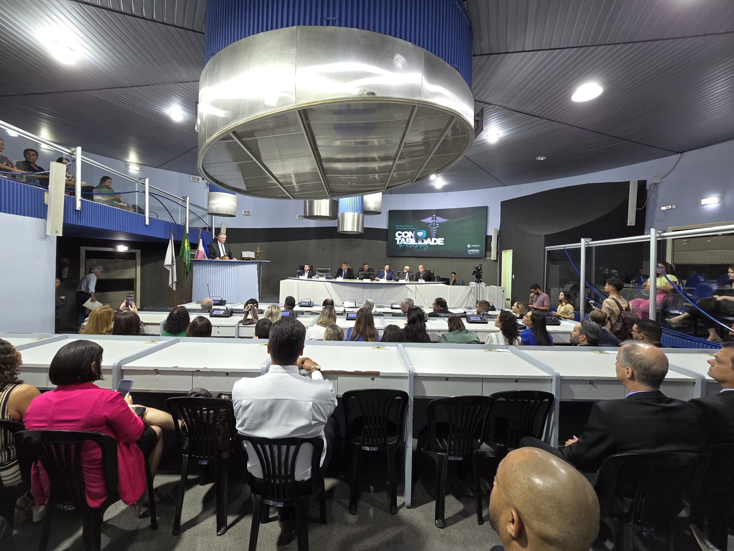 Contadores Capixabas são homenageados na Câmara de Vereadores de Vitória pelo Dia da Contabilidade