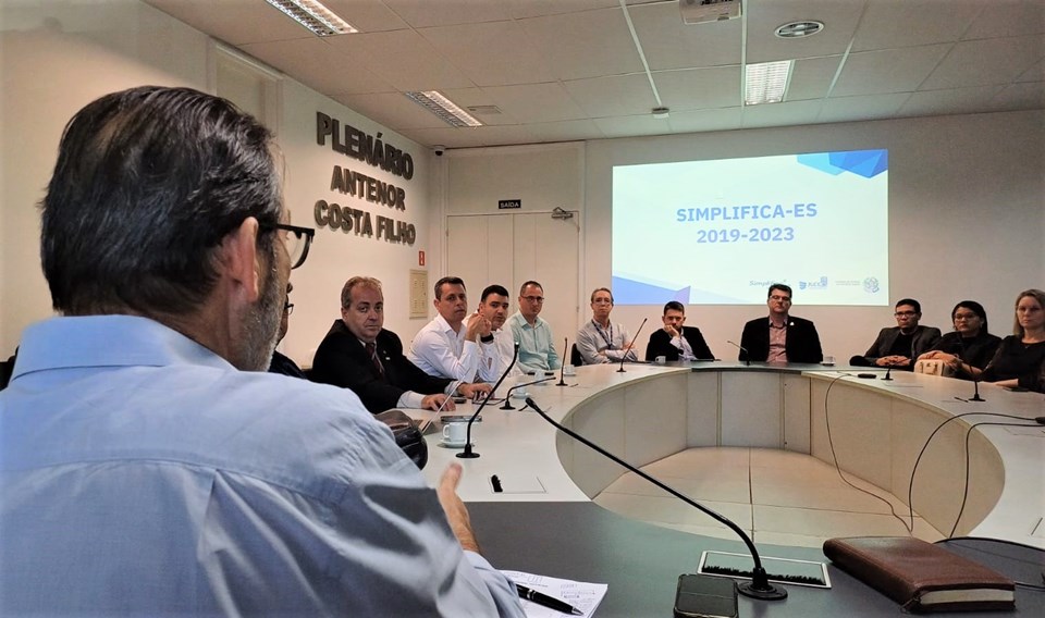 Fórum REDESIM retoma atividades com reunião na Jucees
