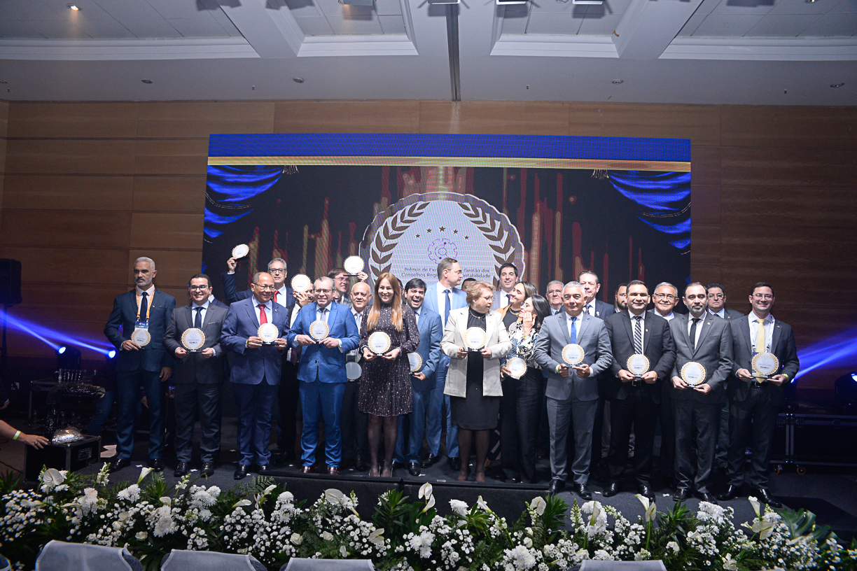 CRCES recebe prêmio de Excelência em Gestão dos Conselhos Regionais de Contabilidade