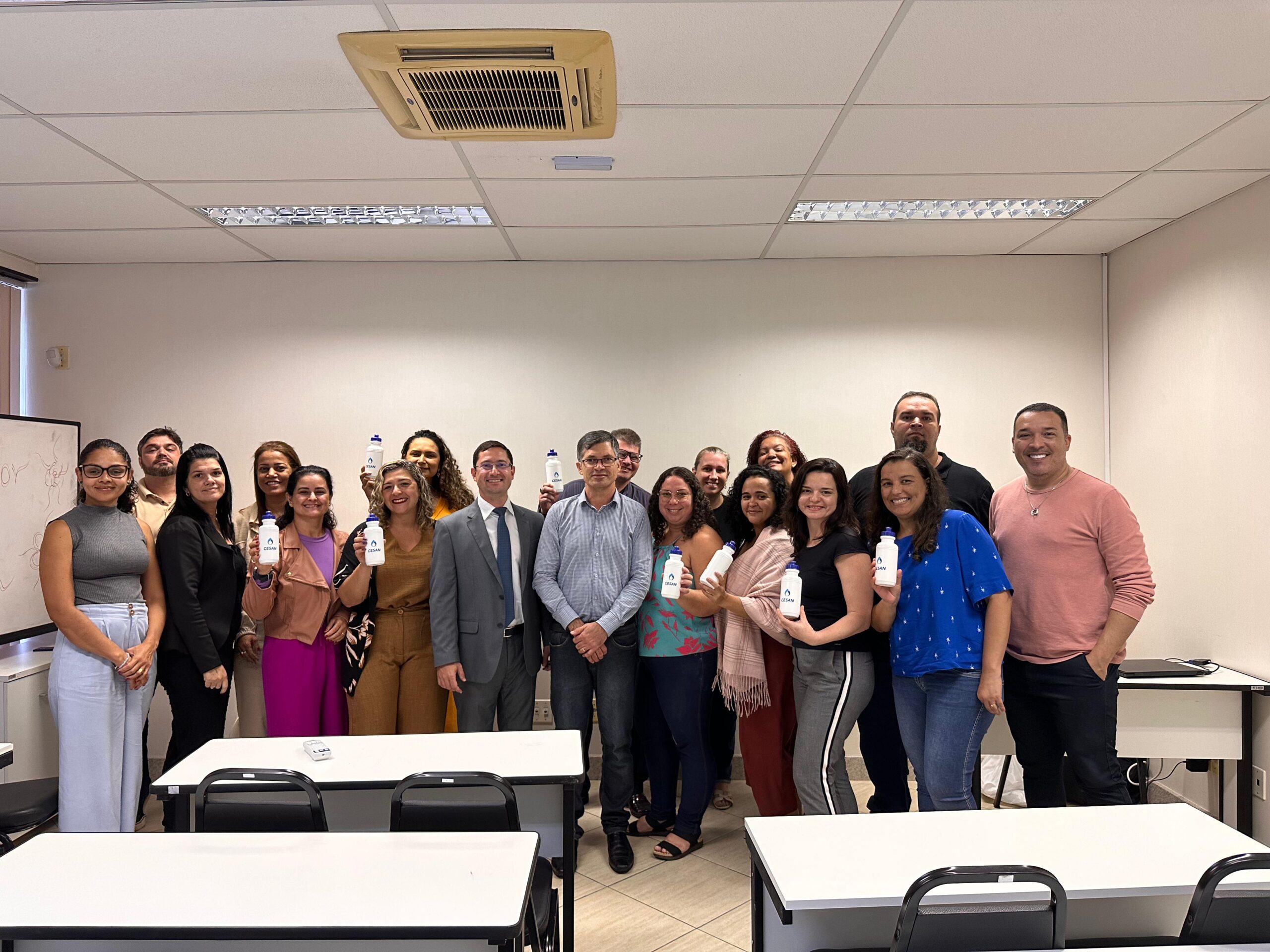 Cesan ministra palestra aos colaboradores do CRCES