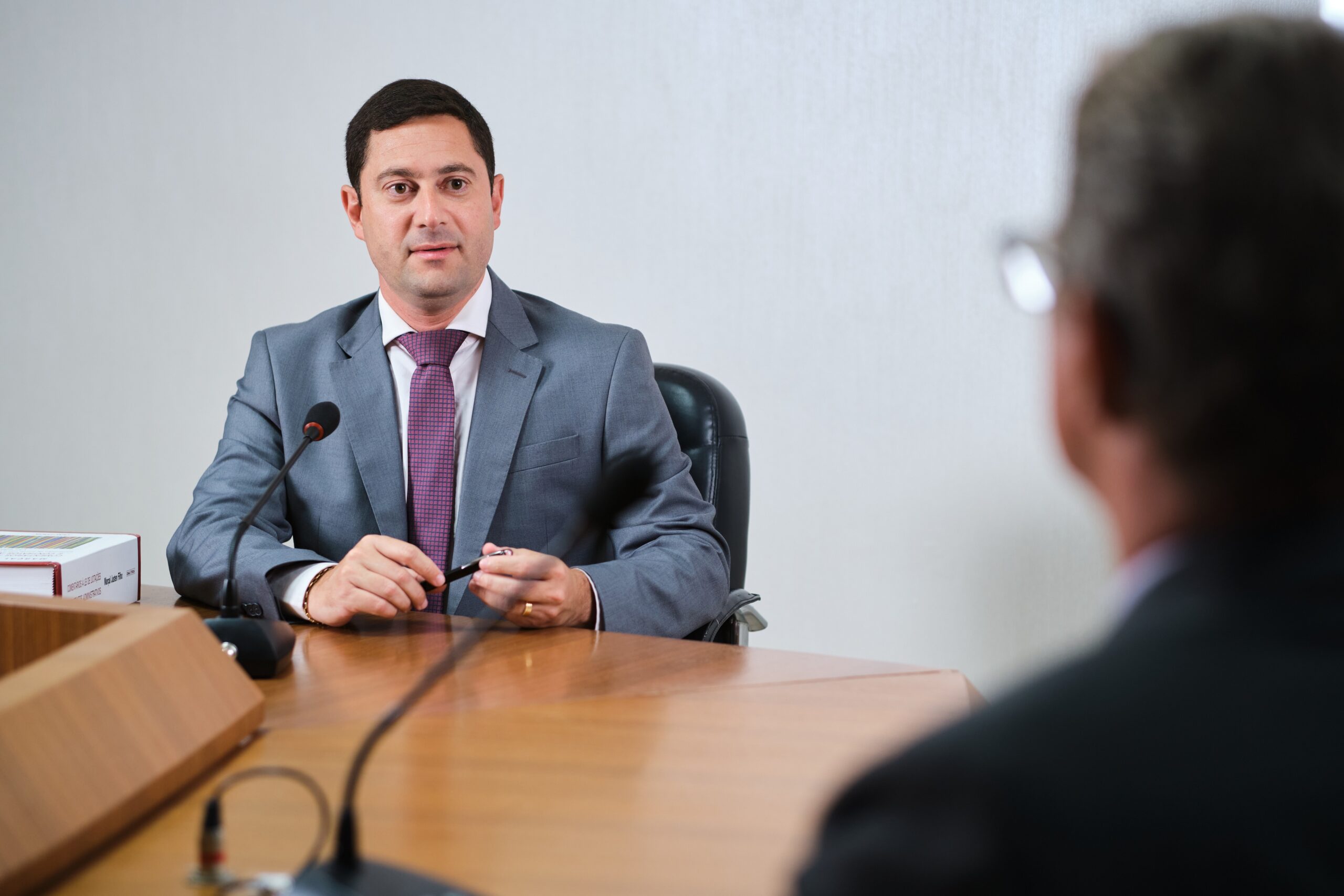 CRCES orienta empresas para o exercício legal da profissão contábil