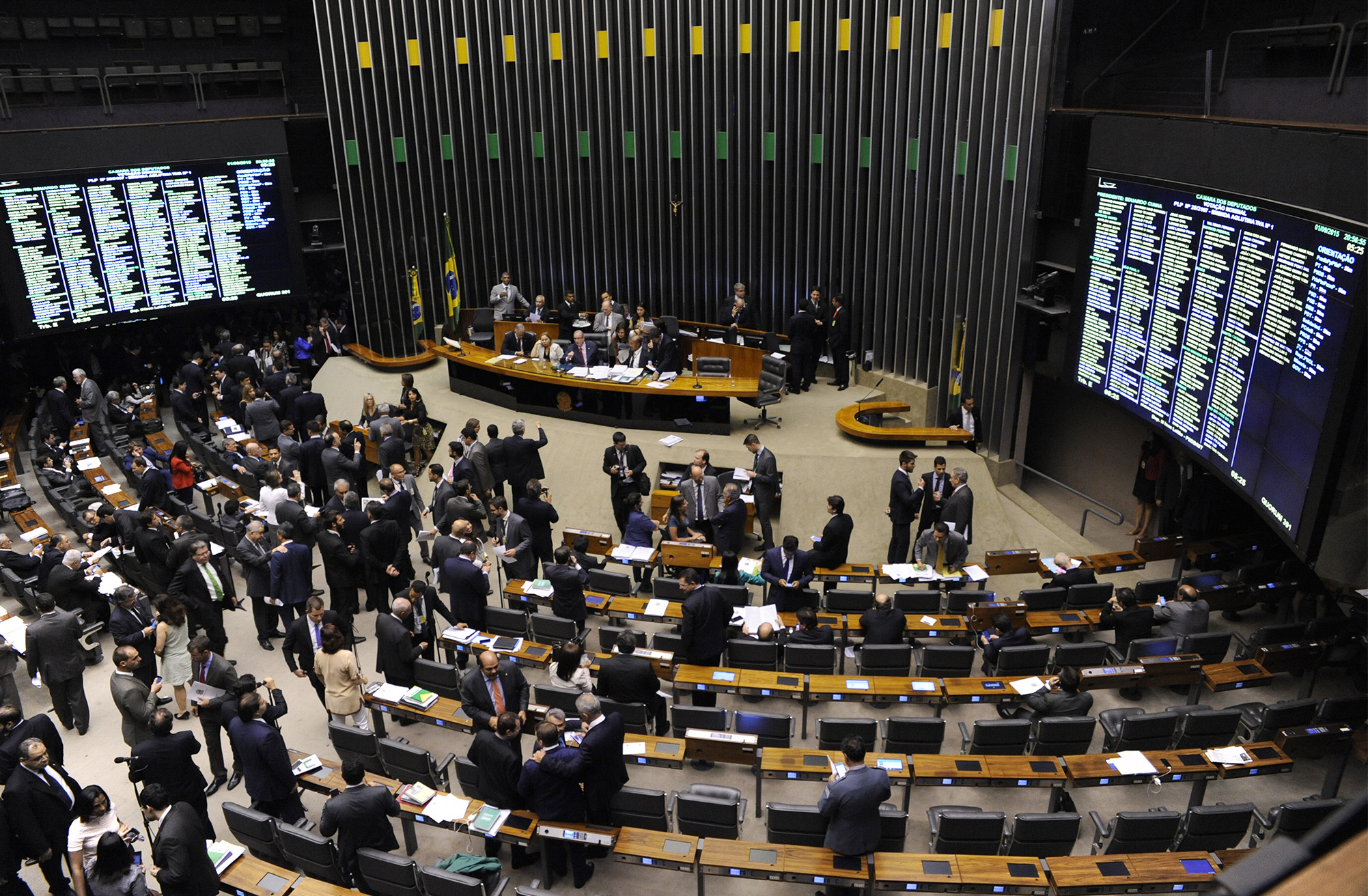 Câmara aprova texto-base de projeto que amplia o Supersimples