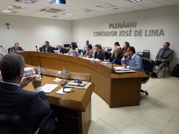 CRCES INOVA CONVIDANDO POLÍTICOS E MEMBROS DA SOCIEDADE CIVIL PARA PLENÁRIA TÉCNICA