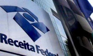 RECEITA AUMENTA FISCALIZAÇÃO NAS CONTAS DOS BRASILEIROS E DIVIDE OPINIÕES