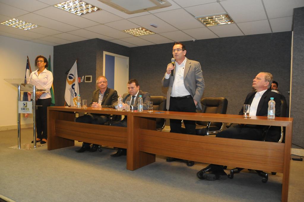 SECRETÁRIO DA FAZENDA E OS TÉCNICOS ESTIVERAM NO CRCES ESCLARECENDO DÚVIDAS SOBRE O CAD-E