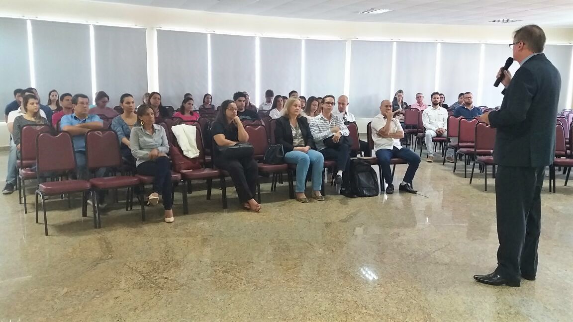 CRC junto com você reúne 60 profissionais em Guarapari