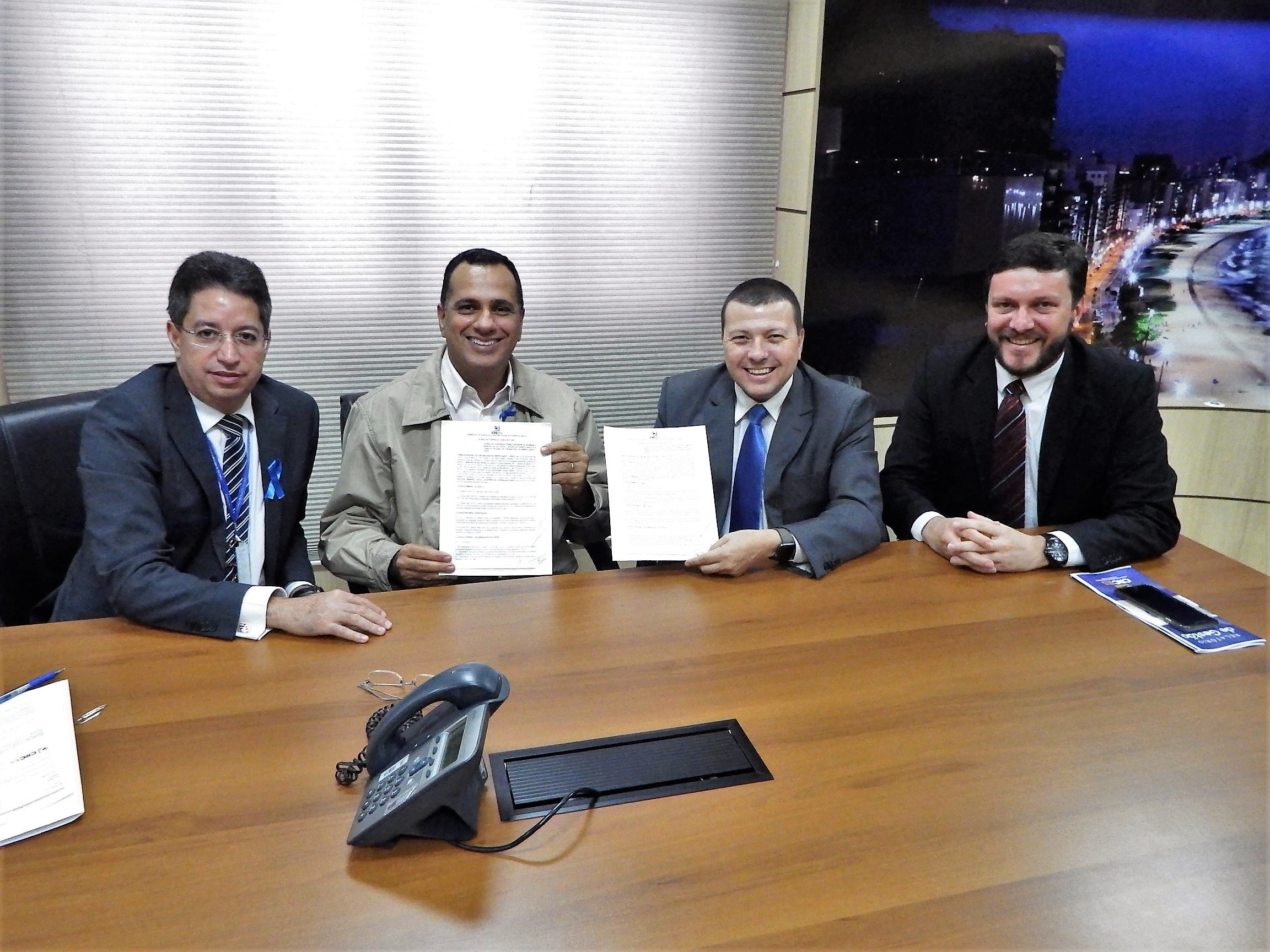 CRCES e Prefeitura de Vila Velha assinam acordo de cooperação técnica