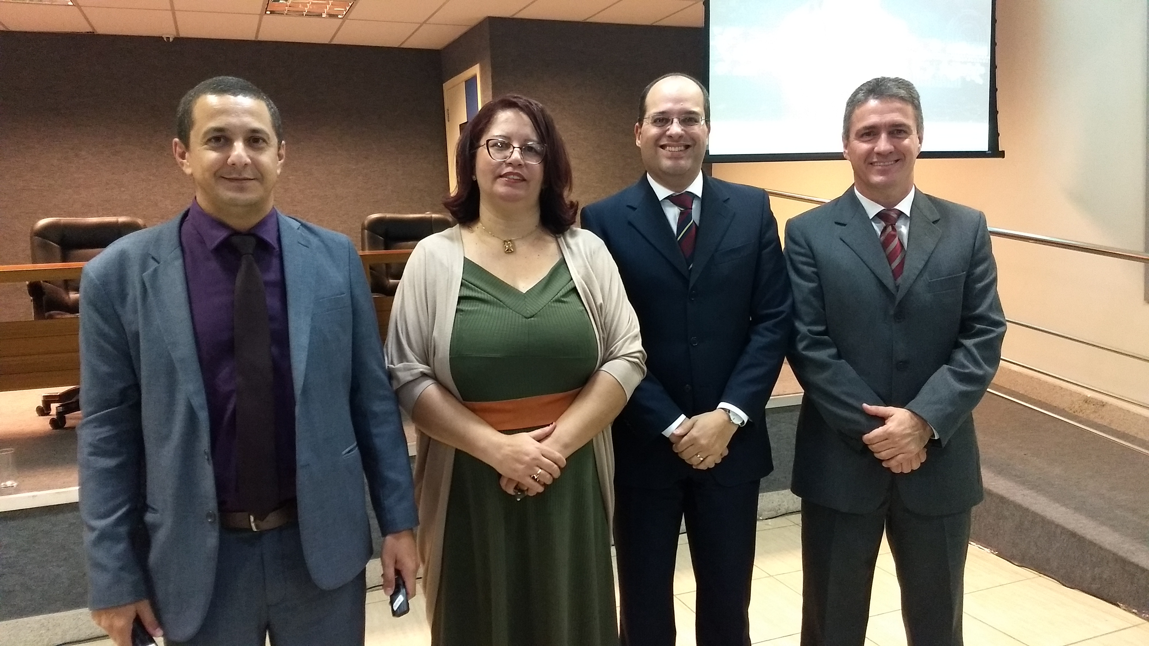 ENCONTRO DE PERITOS PROMOVEU ATUALIZAÇÃO E INTEGRAÇÃO COM TRANSMISSÃO AO VIVO