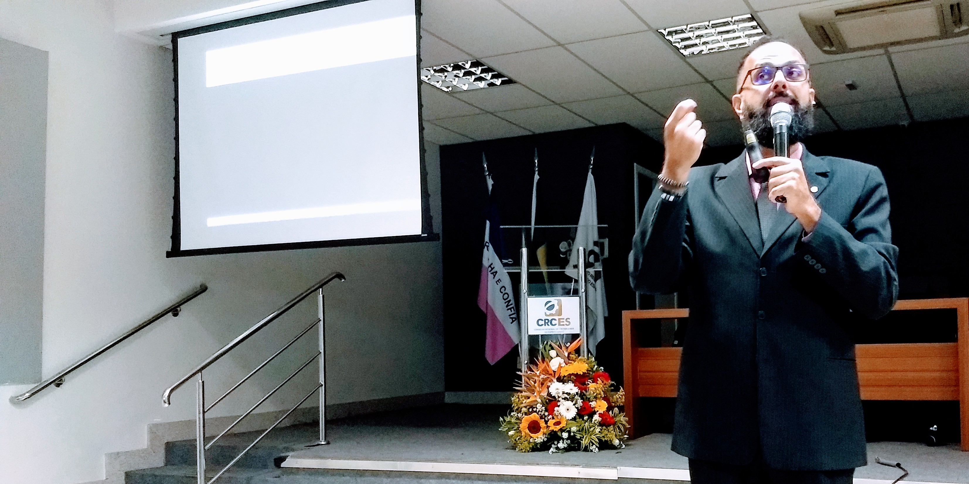 CRCES E ACACICON PROMOVERAM ENCONTRO DE TECNOLOGIAS EDUCACIONAIS