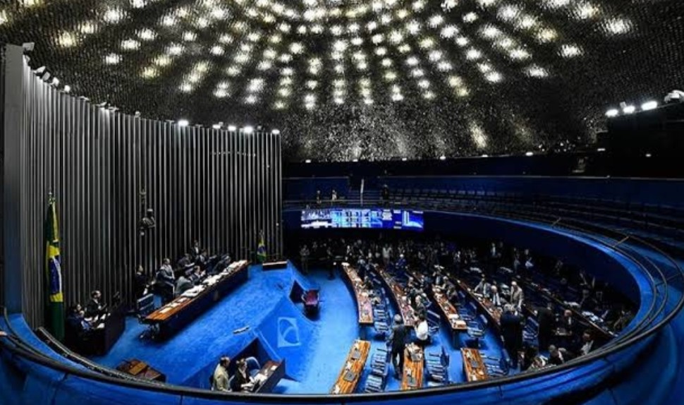 Senado aprova medidas de socorro aos estados e municípios