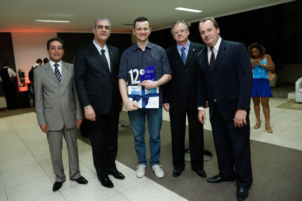 CRCES prestigia premiação acadêmica realizada pela Fucape 